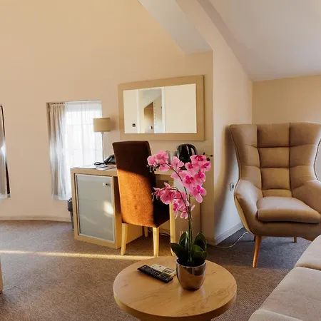 Garni Biser Hotel
