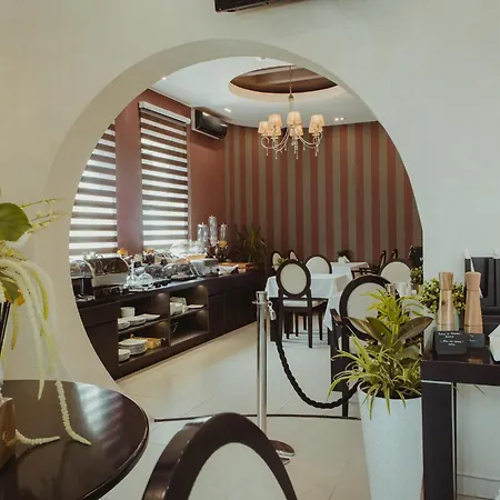 Garni Biser Hotel 2*