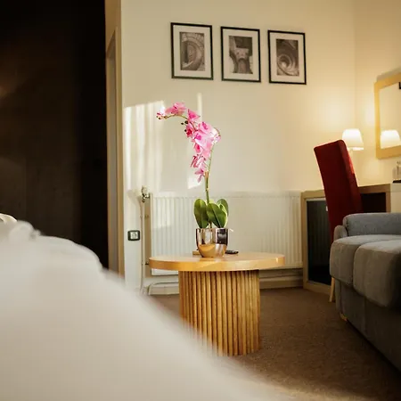Hotel Garni Biser 2*