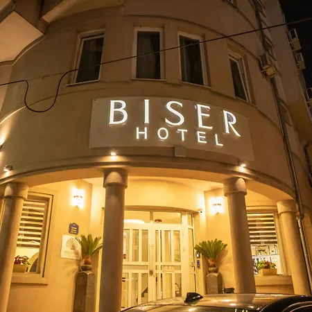 Hotel Garni Biser 2*