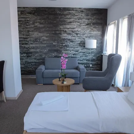 Hotel Garni Biser Kruševac
