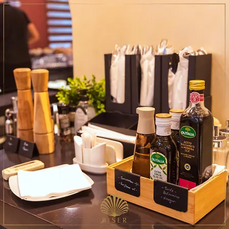 Garni Biser Hotel 2*