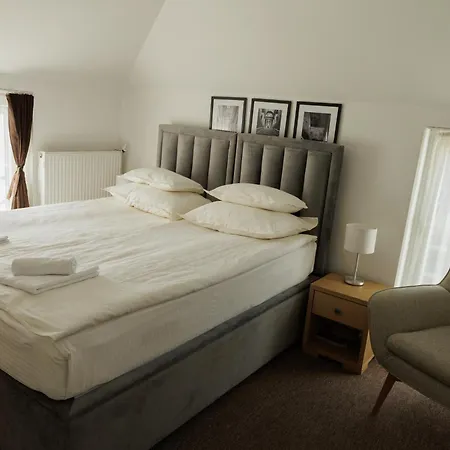 Garni Biser Hotel 2*