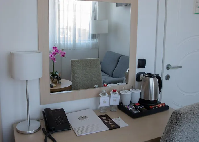 Garni Biser Hotel 2*