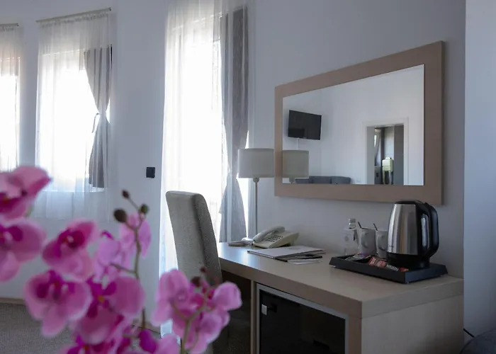 Hotel Garni Biser 2*