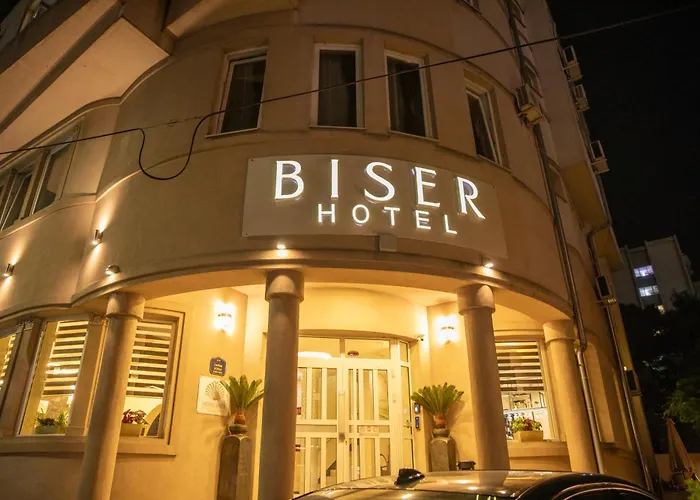 Hotel Garni Biser 2*